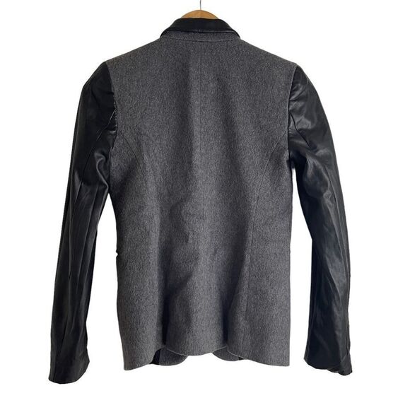 Babaton Charcoal Grey Wool Blazer with Black Faux Leather Sleeves Size 0 - Picture 4 of 8